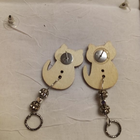 Home Made Handmade Wood & Metal Cat Gray & Yellow Button Earrings #44 - Picture 8 of 10